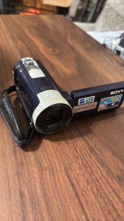 Sony Handycam DCR-SX44 Camcorder Blue Carl Zeiss Vario-Tessar 70x Zoom Lens