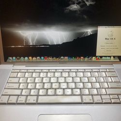 Apple MacBook Pro 15” Laptop Late 2006