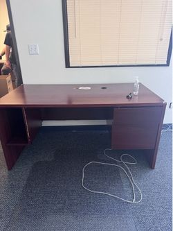 Free Desks