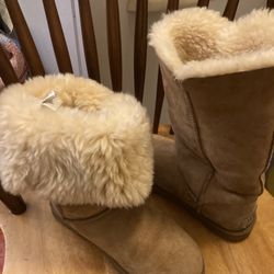 UGG Bailey Button Tall Boots 2 Buttons Missing Size 7 