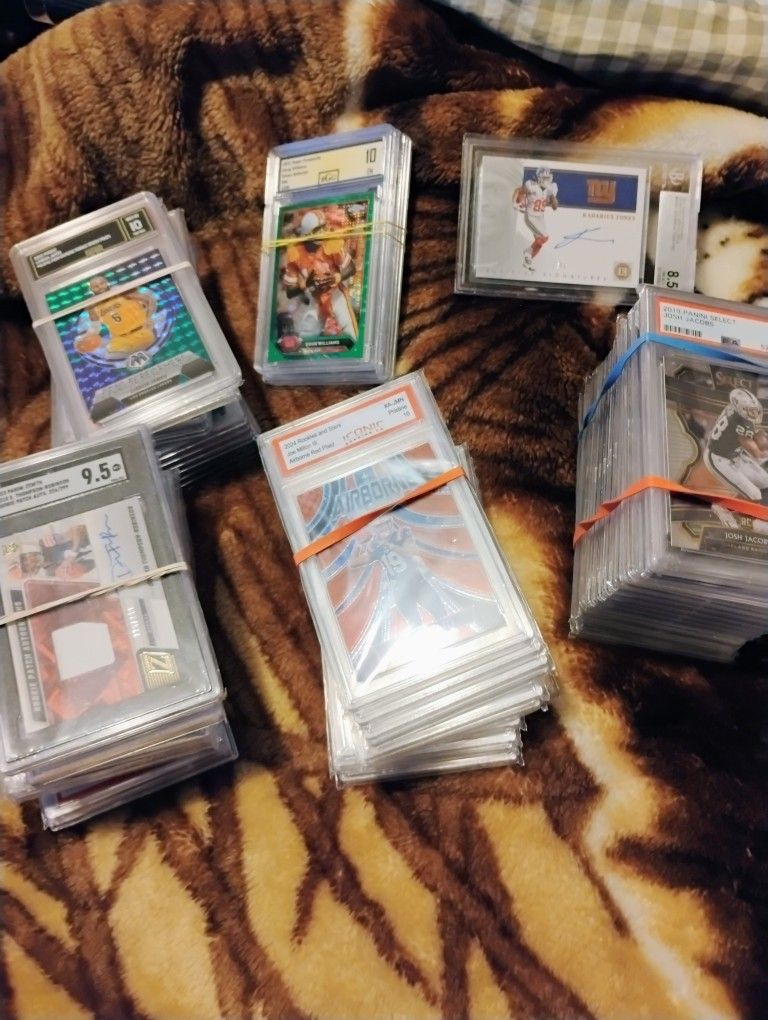 SPORTS LOT  50 GRADED AND CERTIFIED SLABS  NFL,NBA,MLB