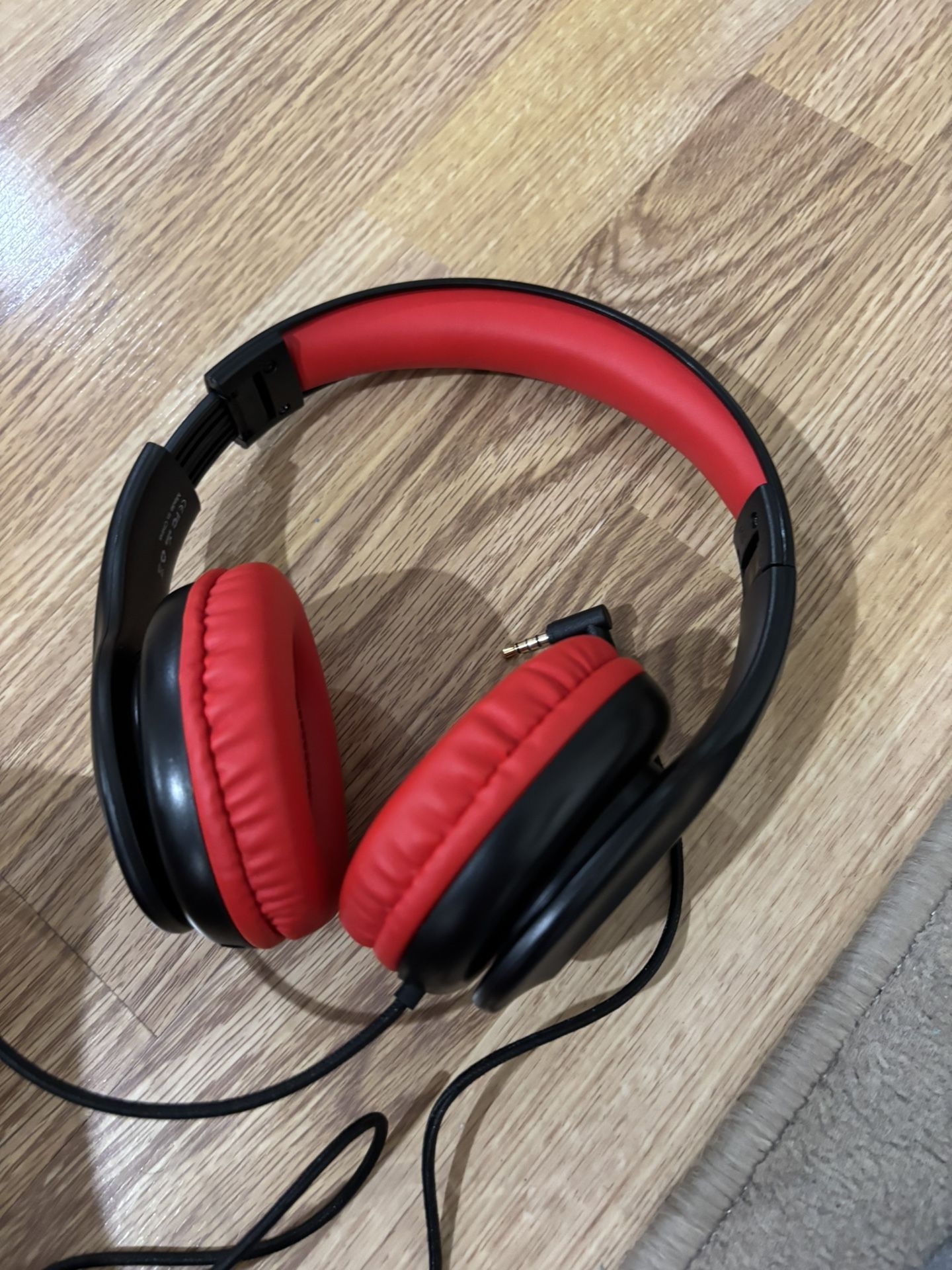 Wired Headphones