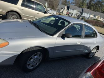 2006 Ford Taurus
