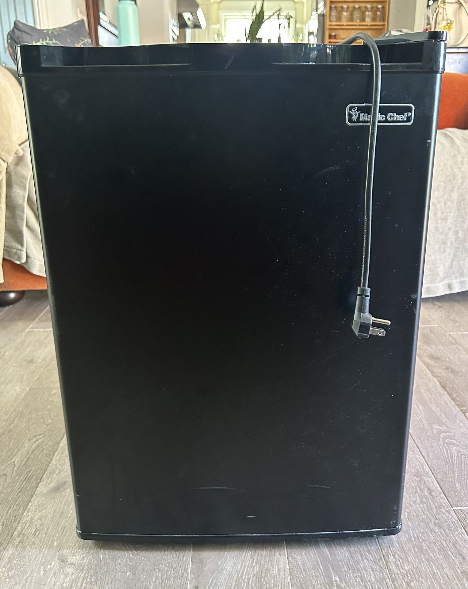 Magic Chef Mini Fridge