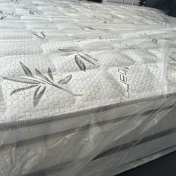 Pillow top reversible Queen mattress