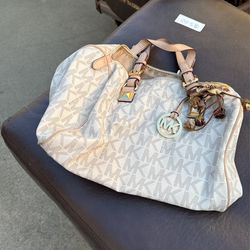 Michael Kors Purse And Wallet