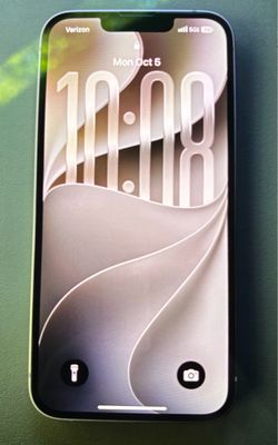 iPhone 17e 256GB Unlocked and in Mint condition, warranty until June of 2027