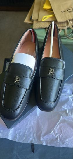 Brand new Tommy Hilfiger women’s loafers 9