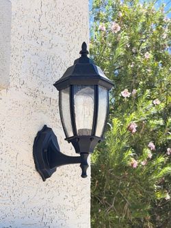3 coach Lights set