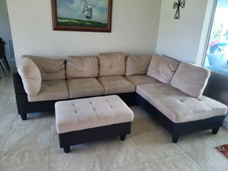 Sectional sofa with ottoman