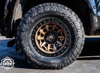LT35/12.50R17 LR C Toyo Open Country ATlll !!