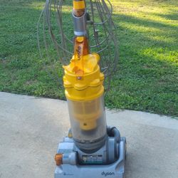 dyson dc14 vacuum 