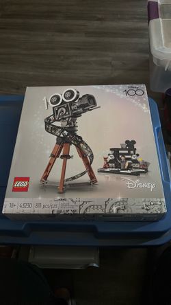 LEGO Disney Walt Disney tribute camera