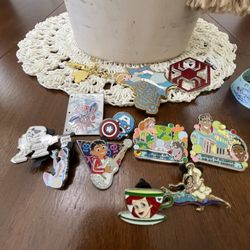 Disney Pins 