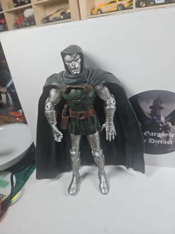 Toy Biz Marvel Legends Series 2 Doctor Doom