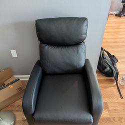 Foldout Pleather Chair 