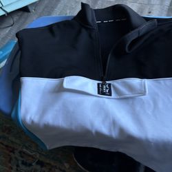 DKNY Sweatshirt Ladies xL