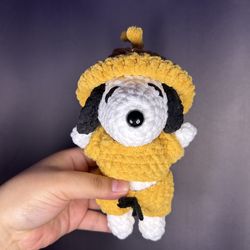 Hand Crocheted Snoopy With WoodStock Outfit , Removable Clothing 🖤