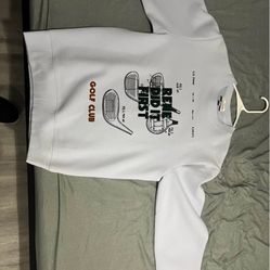 LACOSTE Unisex Adult Motif Pique Relaxed Fit Sweatshirt and it’s being sold for 140 online .