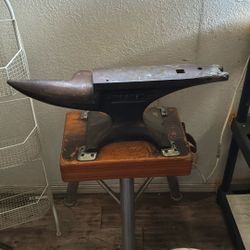 100lb Anvil 