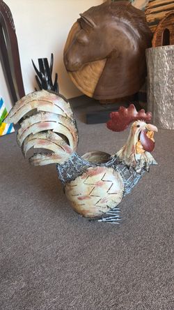 Decorative Metal Rooster Figurine