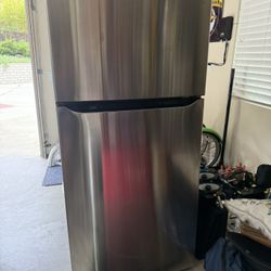 LG Refrigerator And Freezer