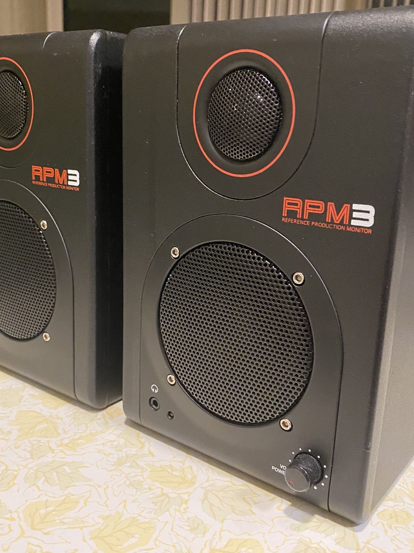 AKAI PROFESSIONAL RPM3 PRODUCTION MONITORS