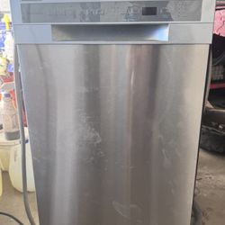 Frigidaire 18" Dishwasher