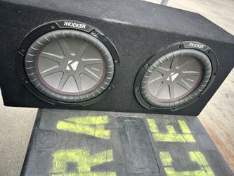💥 Kicker CompR Dual 12” Subwoofer Box – Ready to Bump!