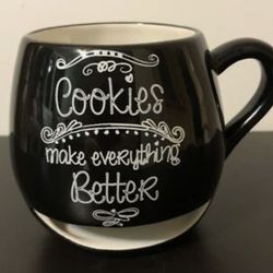 AVON "Cookies Make Everything Better Set of 4 Ceramic Coffee Mug w/ Cookie Holder(1SlightlyChipped) New $5 for all 4
Pick up Mckinney