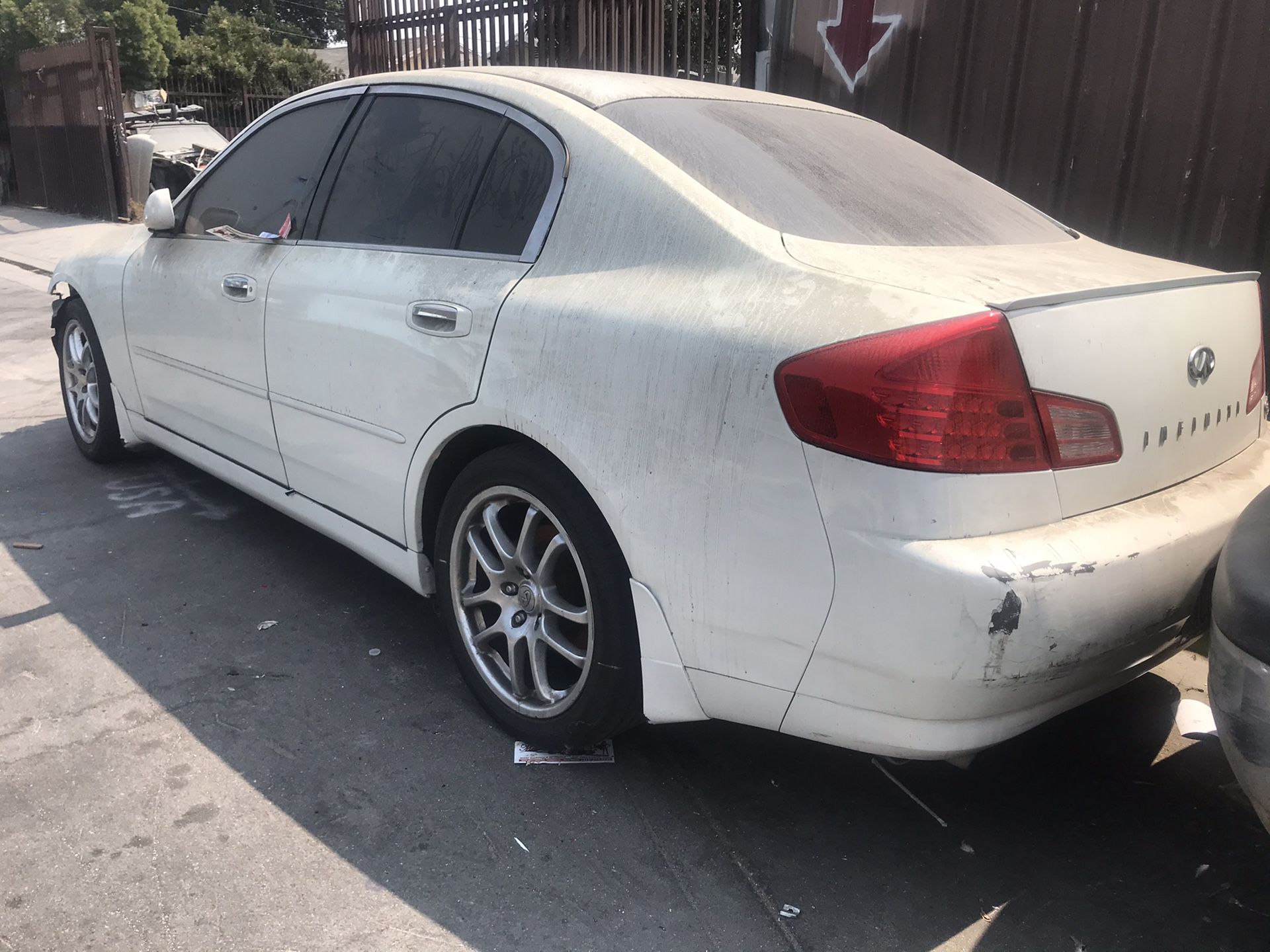 Infiniti g35 part out