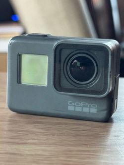 GoPro Hero5 Black (Excellent Condition) - Includes Power Cable