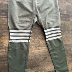 Leggings Size Medium 