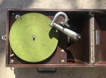 Original Victrola Record Player Since 1906
