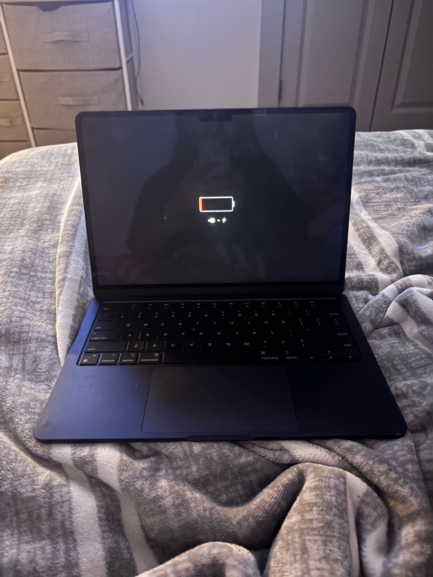 Black Macbook M2 !