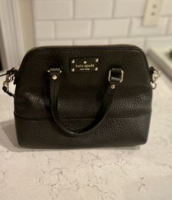 Authentic Kate Spade Black Leather Handbag (PXRU2969)