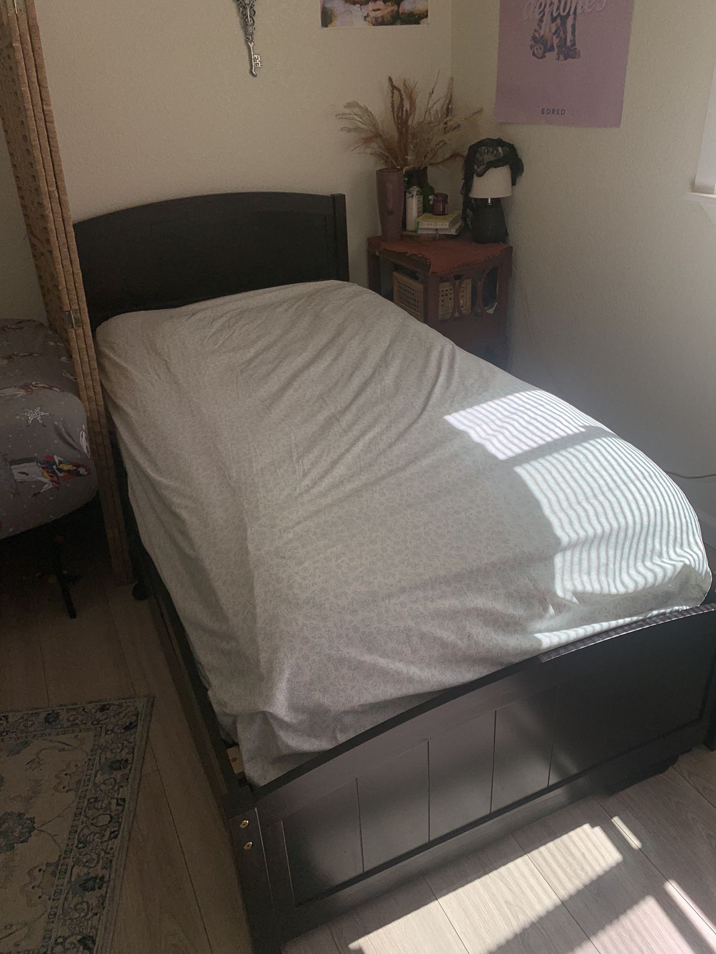 Bed Frame Twin/TwinXL