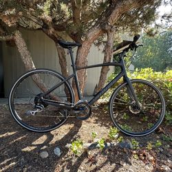 🔥 Specialized Sirrus 2.0 (Flat Black) - LIKE NEW! (Only 4 Rides) - Upgraded Comfort Stem