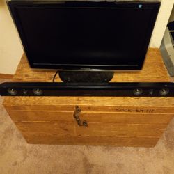 Samsung HD Monitor And Soundbar