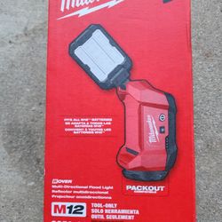 Milwaukee
M12 ROVER Multi-Directional Flood Light w/ PACKOUT Compatibility (Tool-Only)