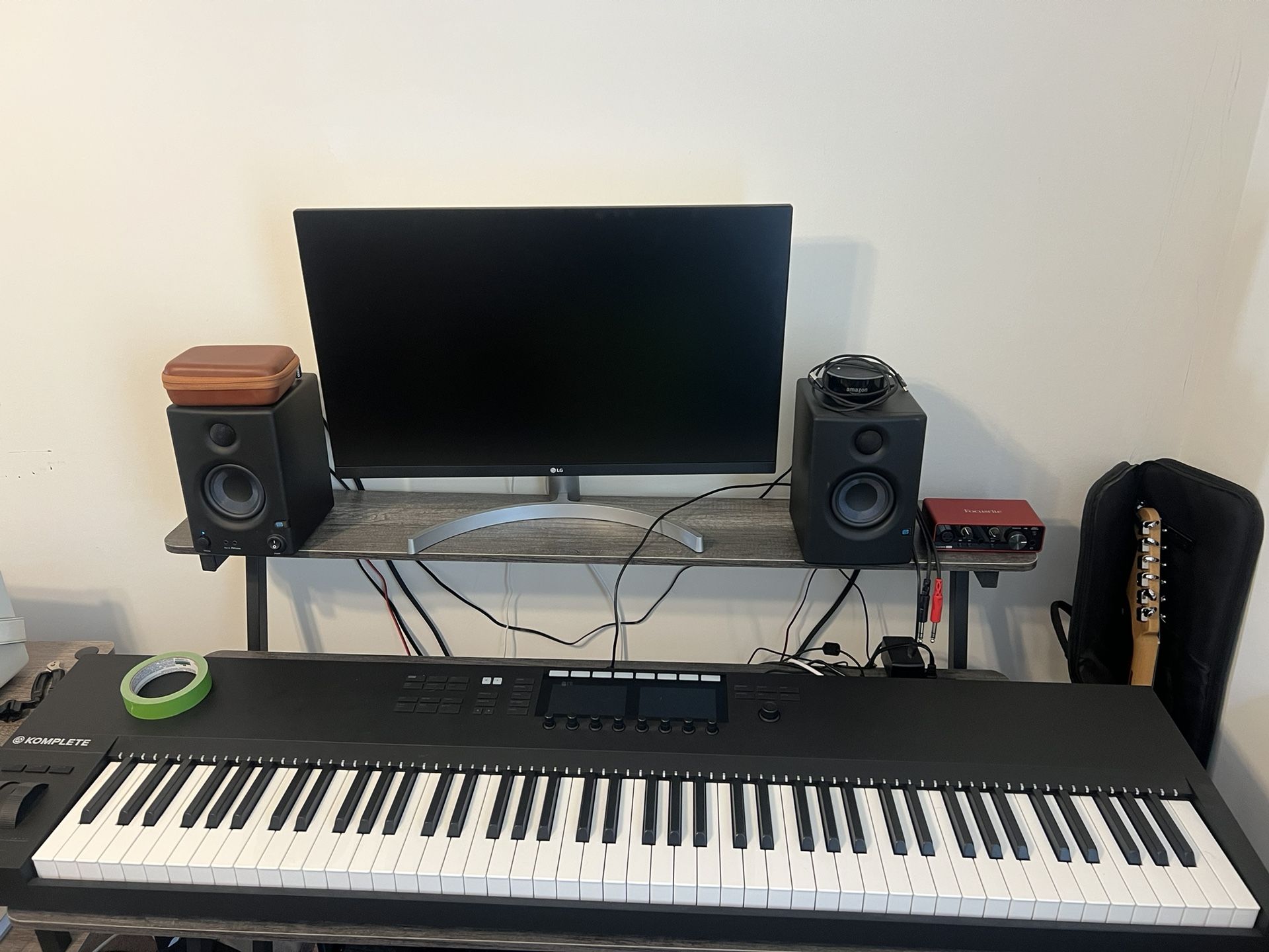 Native Instruments Komplete Kontrol S88 MKII MIDI Controller