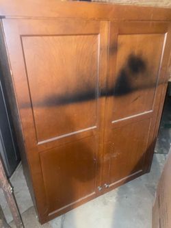 Wooden  big cabinet /2