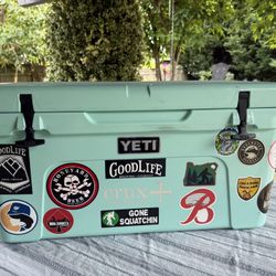 Yeti Cooler 65 With Basket