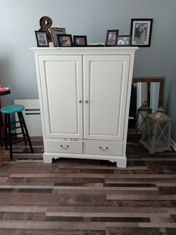 Entertainment Cabinet White 