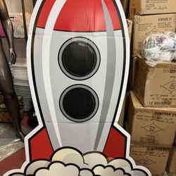 Fun Express Cardboard Rocket Spaceship Stand Up - Almost 5 Feet Tall - Great for The Classroom and VBS - Multiples Available 