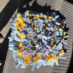 Snuffle Mat for Dogs Feeding Mat Flower Encourages Natural Foraging Skills Dog Toys Dog Treat