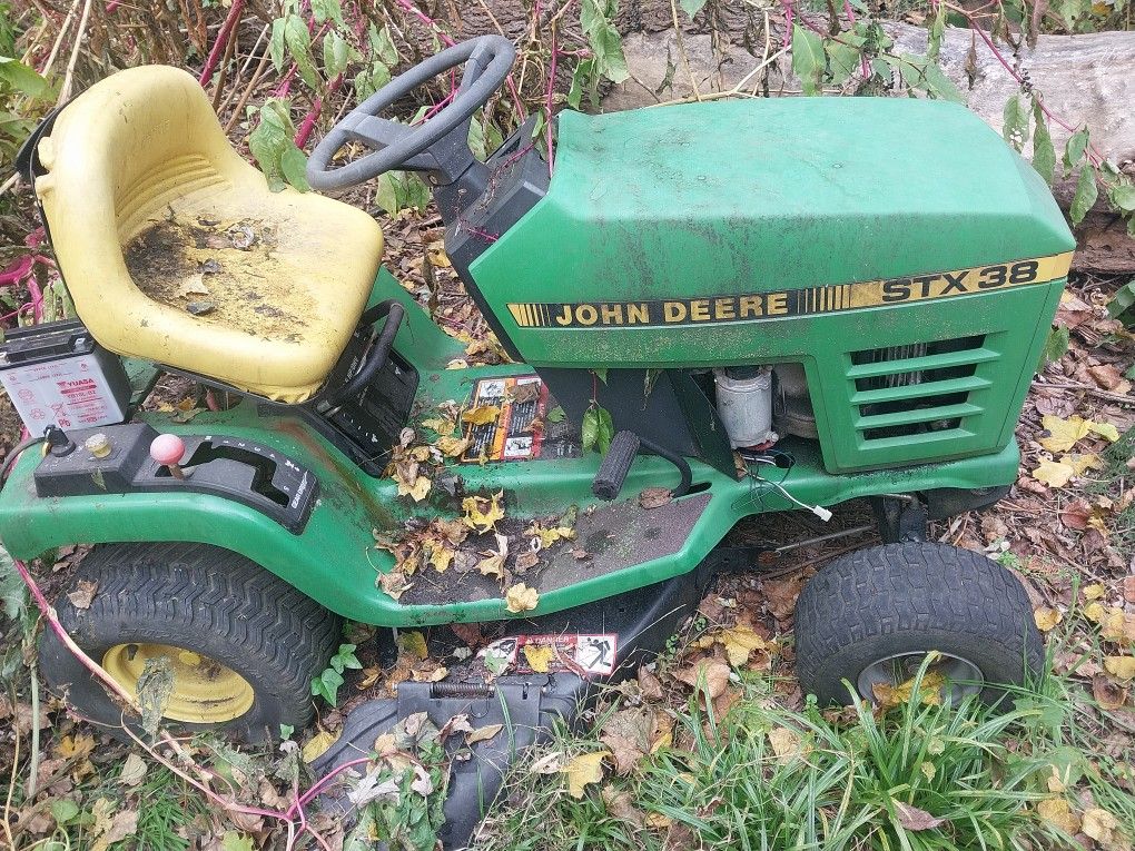 John Deer Stx38