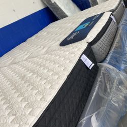 King Mattress  New New
