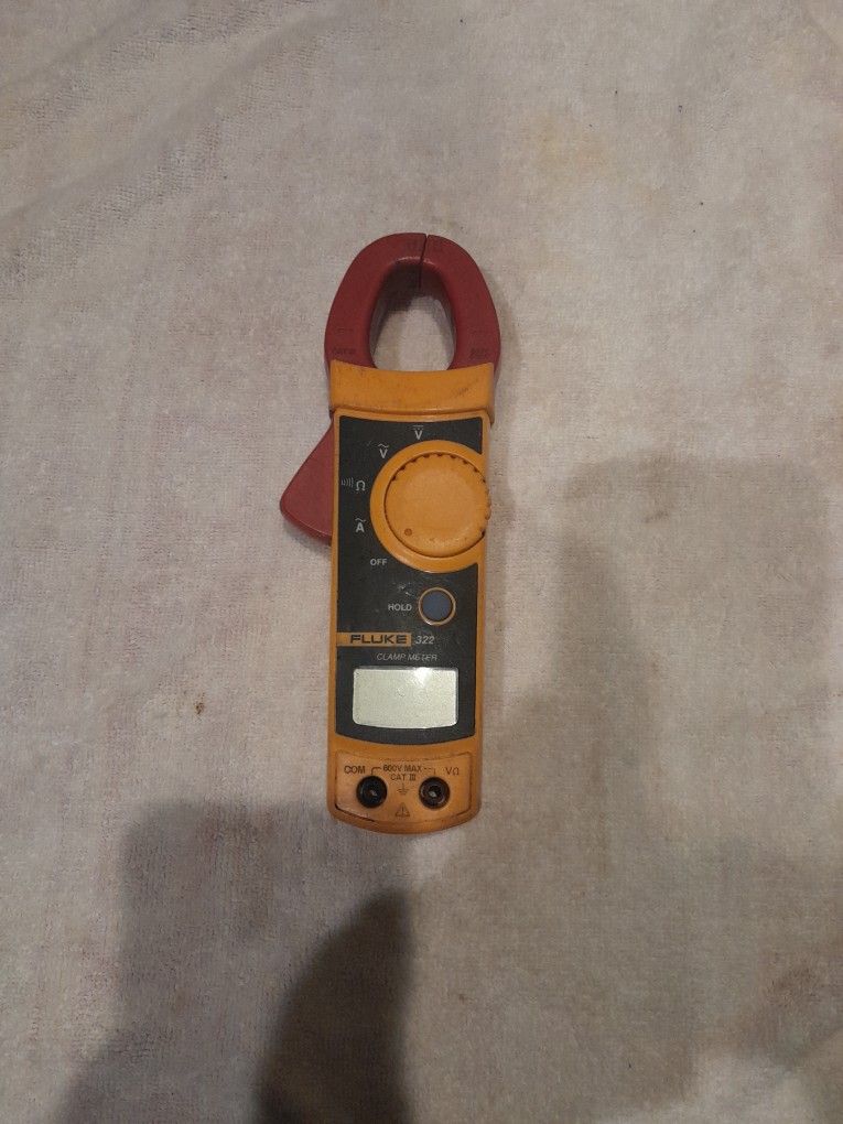 Fluke 322 Clamp Meter Wires Missing 20.00 for Sale in Garden Grove, CA