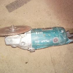 Makita 7in Grinder Corded